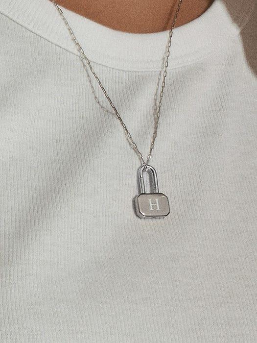 商品hyeres-lor|Name Lock Upper Case Necklace M (HL5T23502W9XXX_1),价格¥1380,第4张图片详细描述