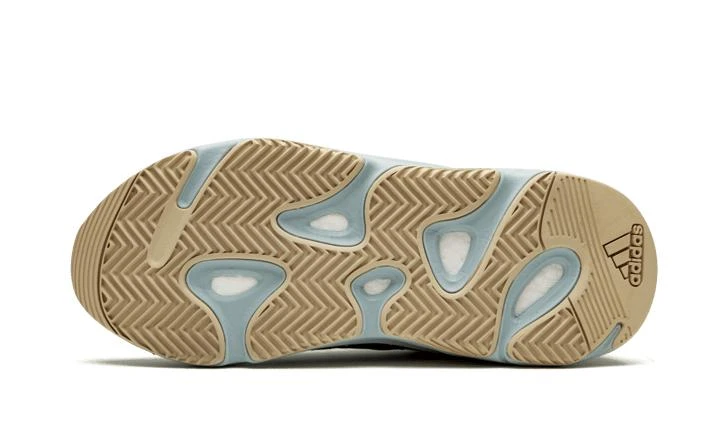 Adidas Yeezy Boost 700 商品
