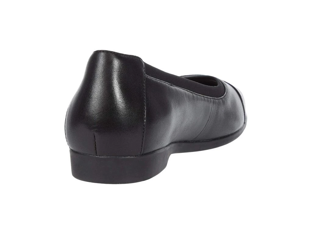 商品Clarks|Un Darcey Cap 2,价格¥696,第5张图片详细描述