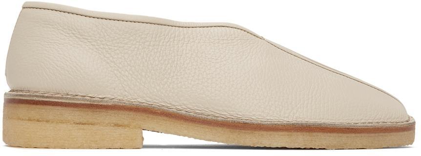 商品Lemaire|SSENSE Exclusive Beige Grained Leather Slippers,价格¥4509,第1张图片