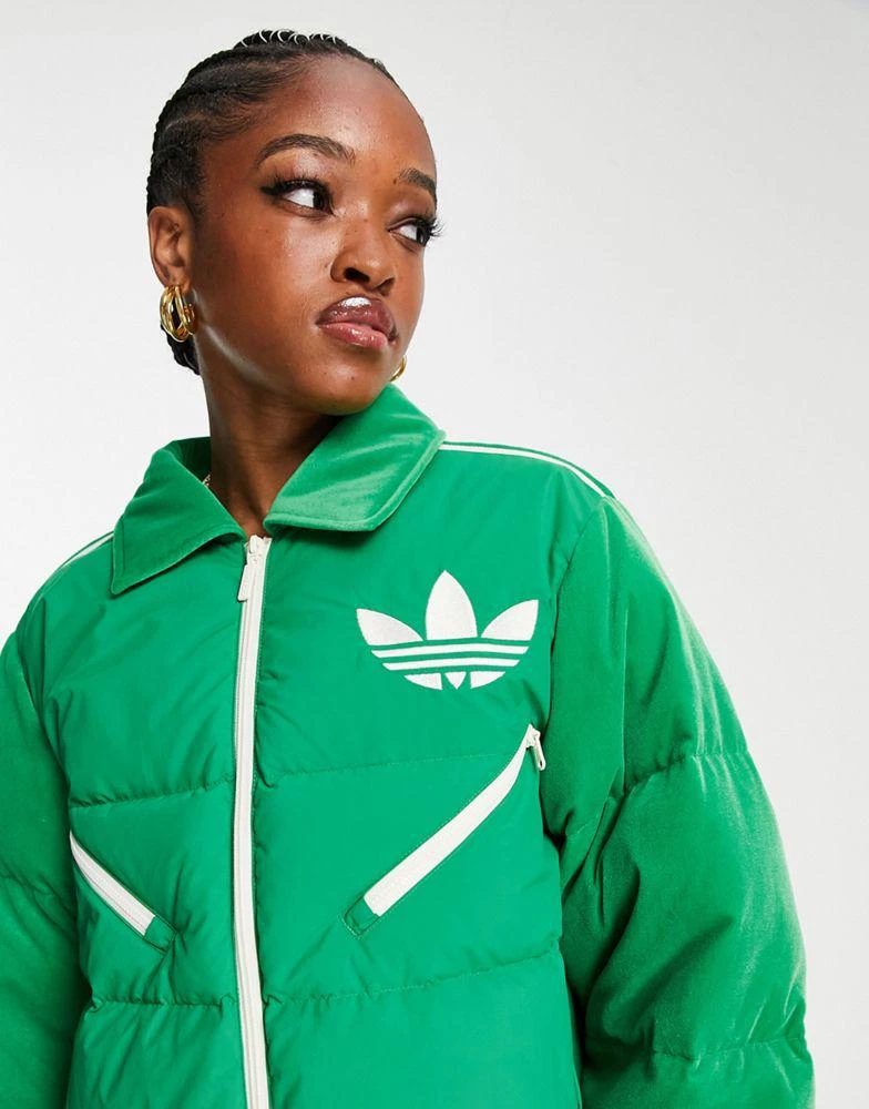 商品Adidas|adidas Originals 'adicolor 70s' velvet puffer jacket in green,价格¥1056,第3张图片详细描述