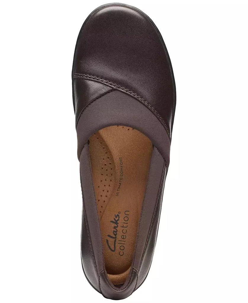 商品Clarks|Women's Cora Charm Slip-On Flats,价格¥678,第4张图片详细描述