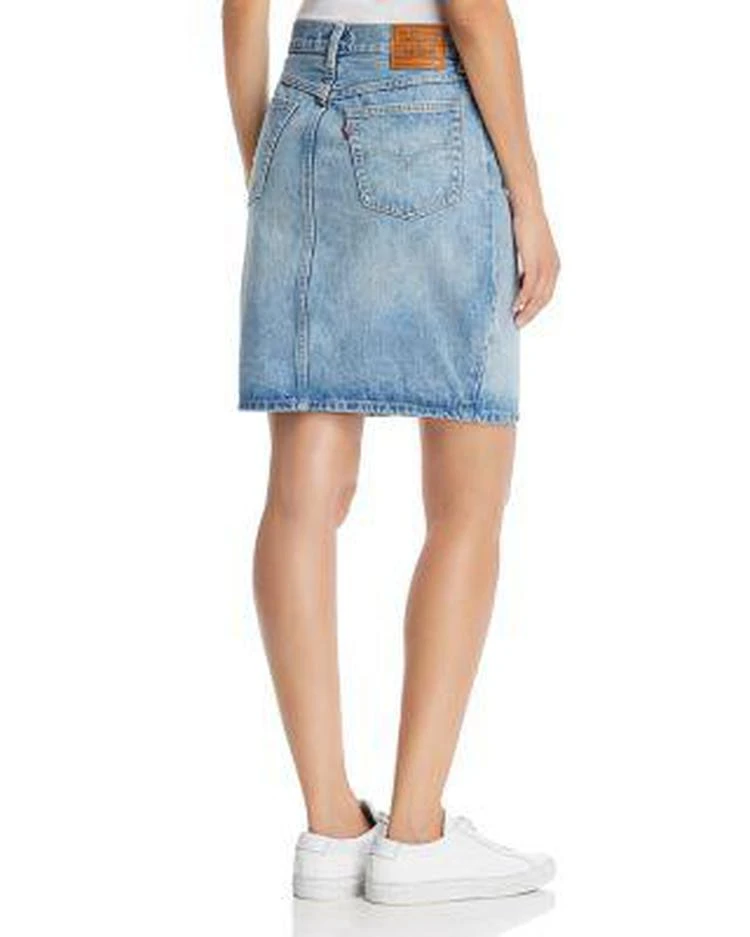 商品Levi's|牛仔中裙 Mom Denim Skirt in Desperate Measures,价格¥218,第2张图片详细描述