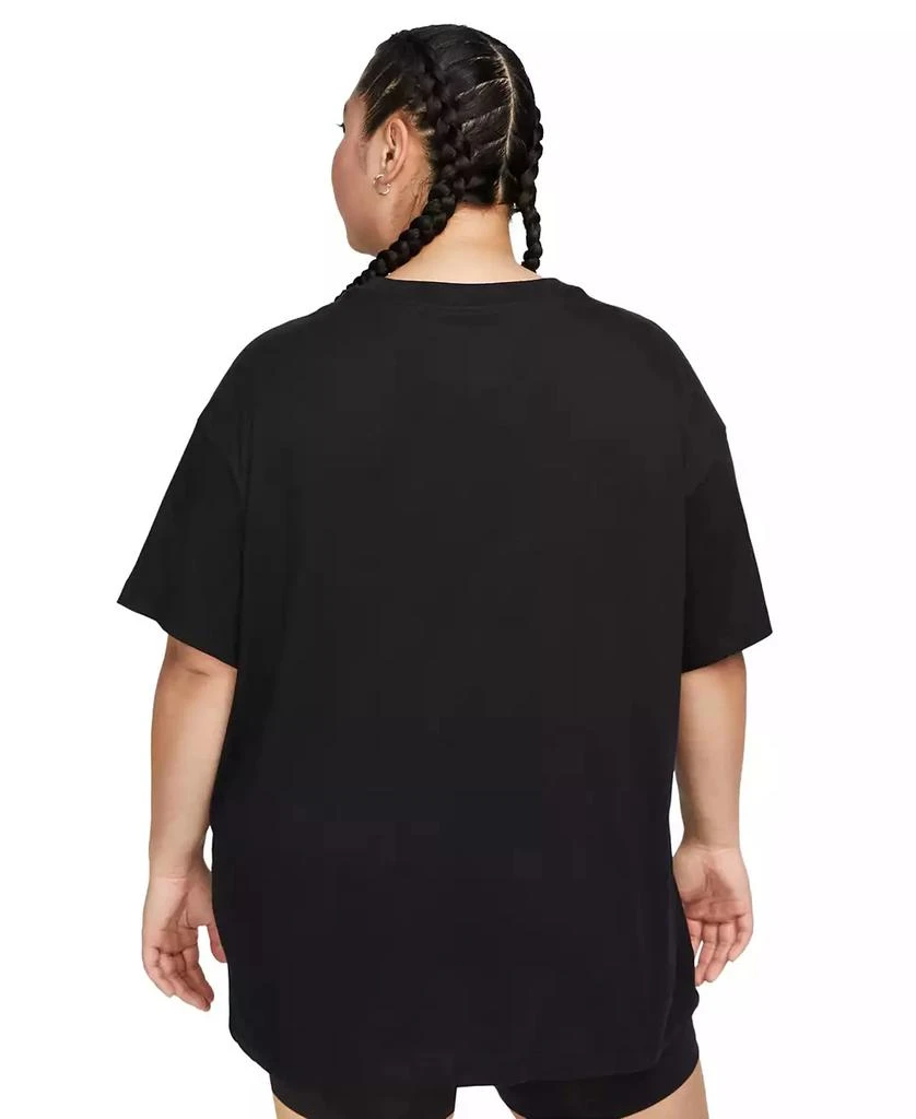 商品NIKE|Plus Size Active Sportswear Essential Women's Logo T-Shirt,价格¥227,第2张图片详细描述