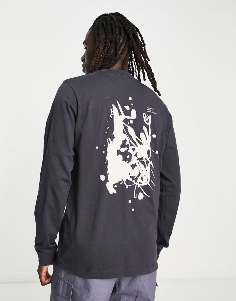 Jack Wolfskin Weinmeister long sleeve t-shirt with back print in black商品第1张图片规格展示