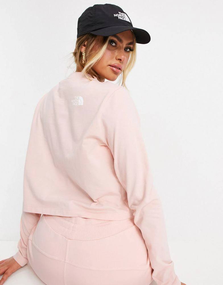 商品The North Face|The North Face cropped long sleeve t-shirt in pink Exclusive at ASOS,价格¥180,第2张图片详细描述