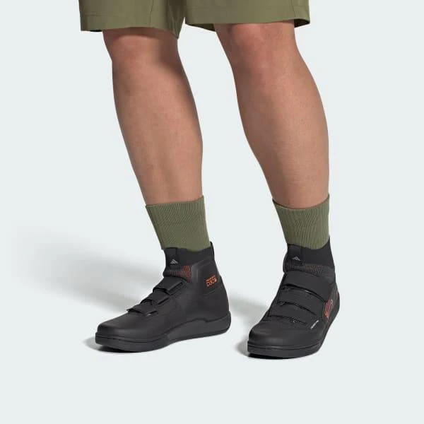 商品Adidas|Five Ten Freerider Pro Mid Mountain Bike Shoes,价格¥1506,第2张图片详细描述