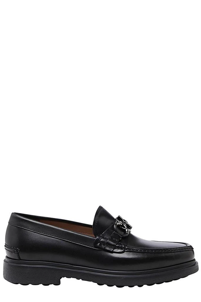 商品Salvatore Ferragamo|Salvatore Ferragamo Gancini Ornament Loafers,价格¥3425,第1张图片