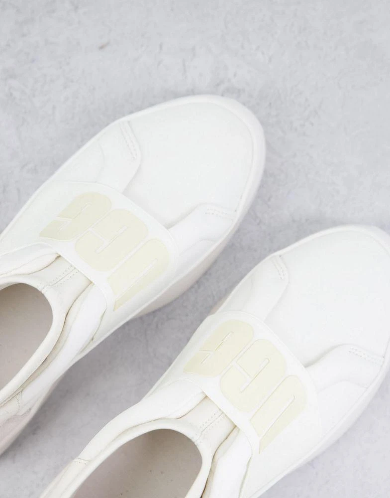 商品UGG|UGG logo panel trainers in cream,价格¥584,第3张图片详细描述