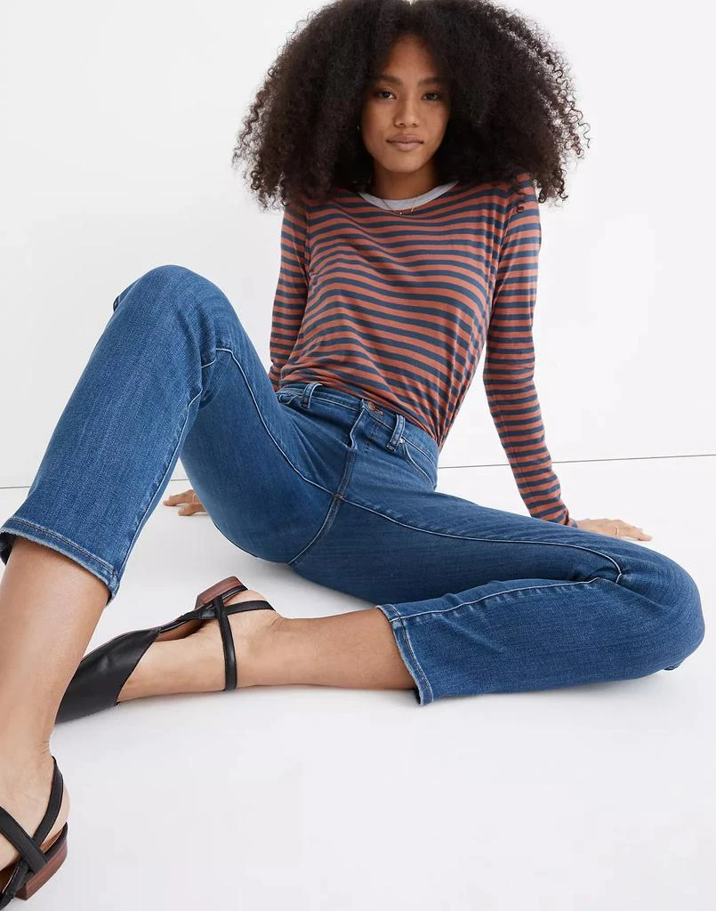 商品Petite Mid-Rise Stovepipe Jeans in Leman Wash: TENCEL|Denim Edition,价格¥320,第2张图片详细描述