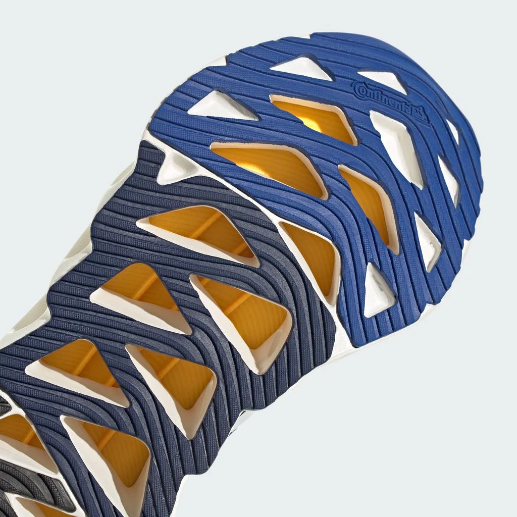 SWITCH FWD RUNNING SHOES 商品