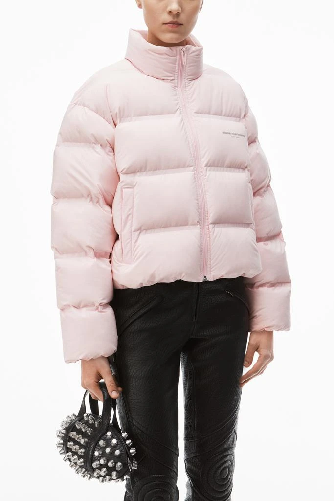 商品Alexander Wang|cropped puffer coat with reflective logo,价格¥5224,第3张图片详细描述