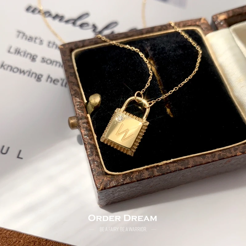 商品[国内直发] Order Dream|18K金小锁字母钻石项链（A-Z）,价格¥1713,第1张图片