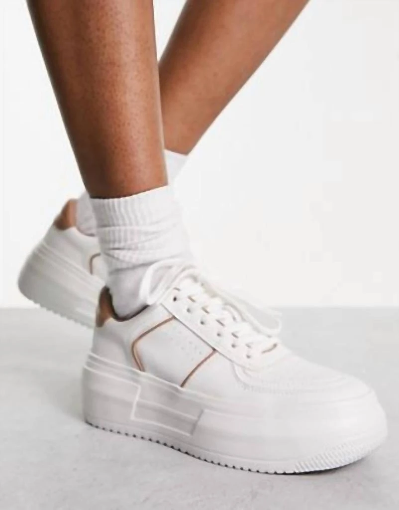 商品Steve Madden|Perrin Chunky Sneakers In Tan/ White,价格¥480,第1张图片