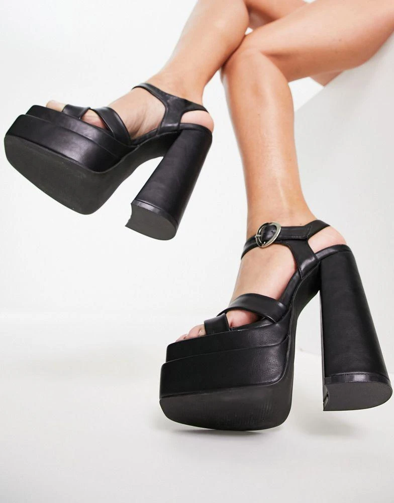 商品Daisy Street|Daisy Street platform heel sandals with heart shaped buckle in black,价格¥157,第4张图片详细描述