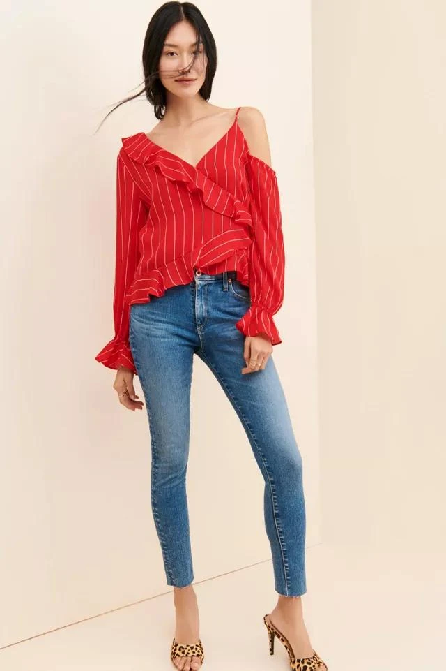 商品NuRode|NuRode Open Shoulder Ruffle Blouse,价格¥113,第4张图片详细描述