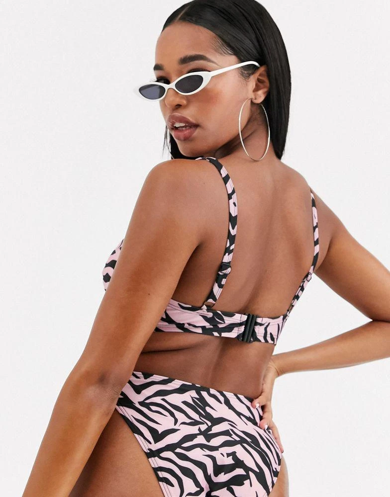 商品Wolf & Whistle|Wolf & Whistle Fuller Bust Exclusive underwired bralette bikini top in pastel pink zebra DD-G - MULTI,价格¥113,第2张图片详细描述