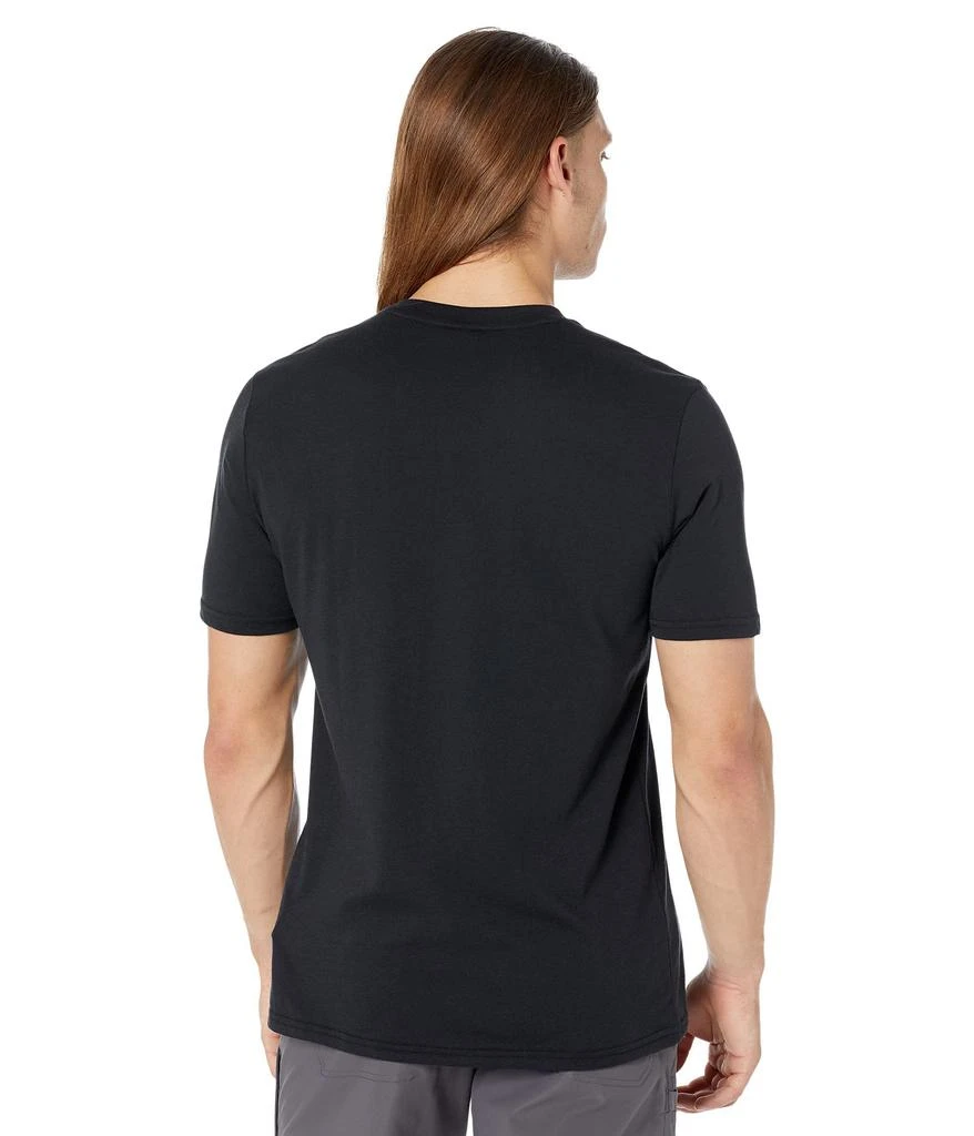 商品Oakley|Palm Beach B1B Short Sleeve Tee,价格¥136,第2张图片详细描述