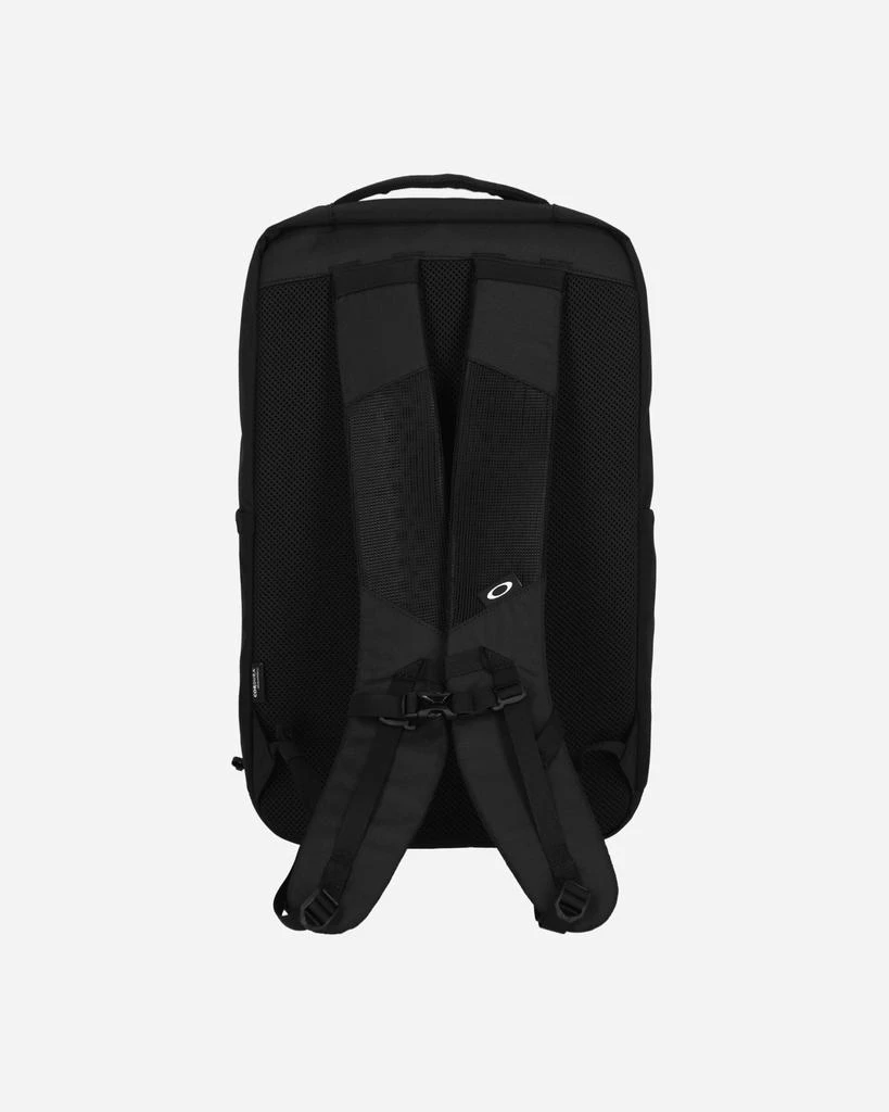 商品Oakley|F.G.L. Essential Backpack M 8.0 Blackout,价格¥509,第3张图片详细描述