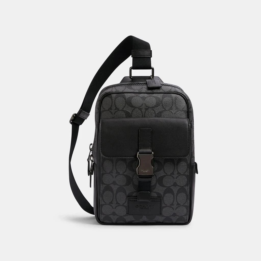 商品Coach|Coach Outlet Track Pack In Signature Canvas,价格¥1427,第1张图片