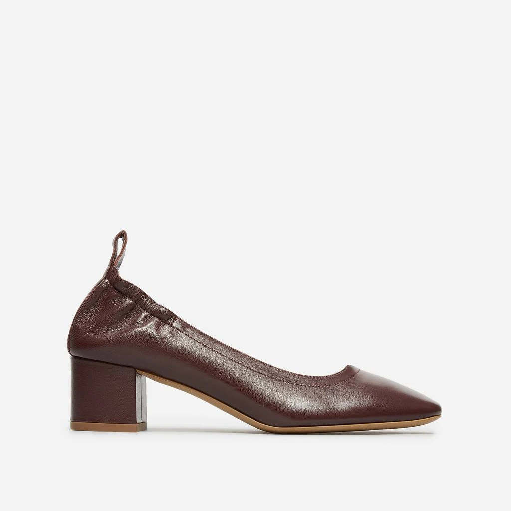 商品Everlane|The Day Heel  麂皮粗跟鞋 - 牛血红,价格¥627-¥634,第1张图片