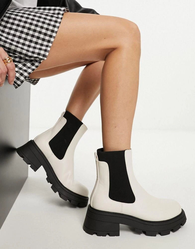 商品Schuh|schuh Adaline chunky chelsea boots in ecru,价格¥291,第1张图片