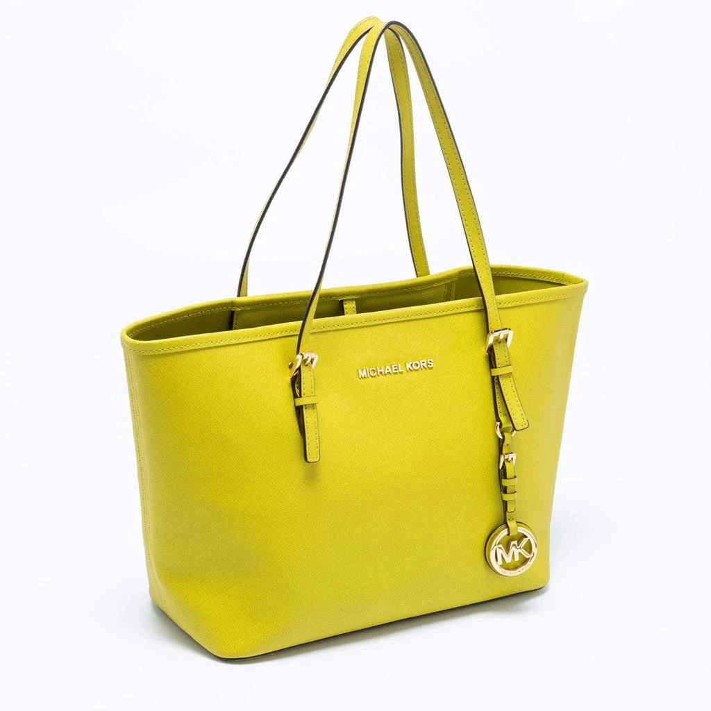 商品[二手商品] Michael Kors|Michael Kors Neon Green Leather Small Jet Set Travel Tote,价格¥952,第3张图片详细描述