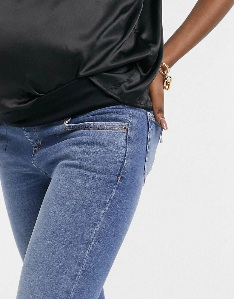 商品Topshop|Topshop Maternity underbump Jamie jeans with raw hem in mid wash,价格¥194,第3张图片详细描述
