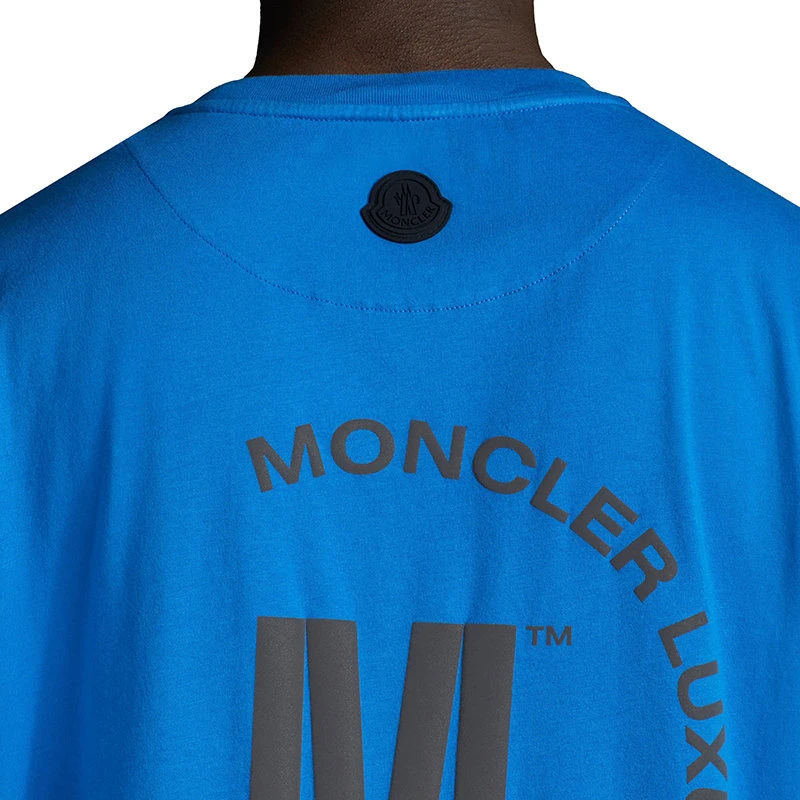商品Moncler|【预售3-7天】Moncler/蒙克莱 22年秋冬新款 男士天蓝色纯棉背部印纹短袖T恤H10918C00026829H871A,价格¥2205,第6张图片详细描述