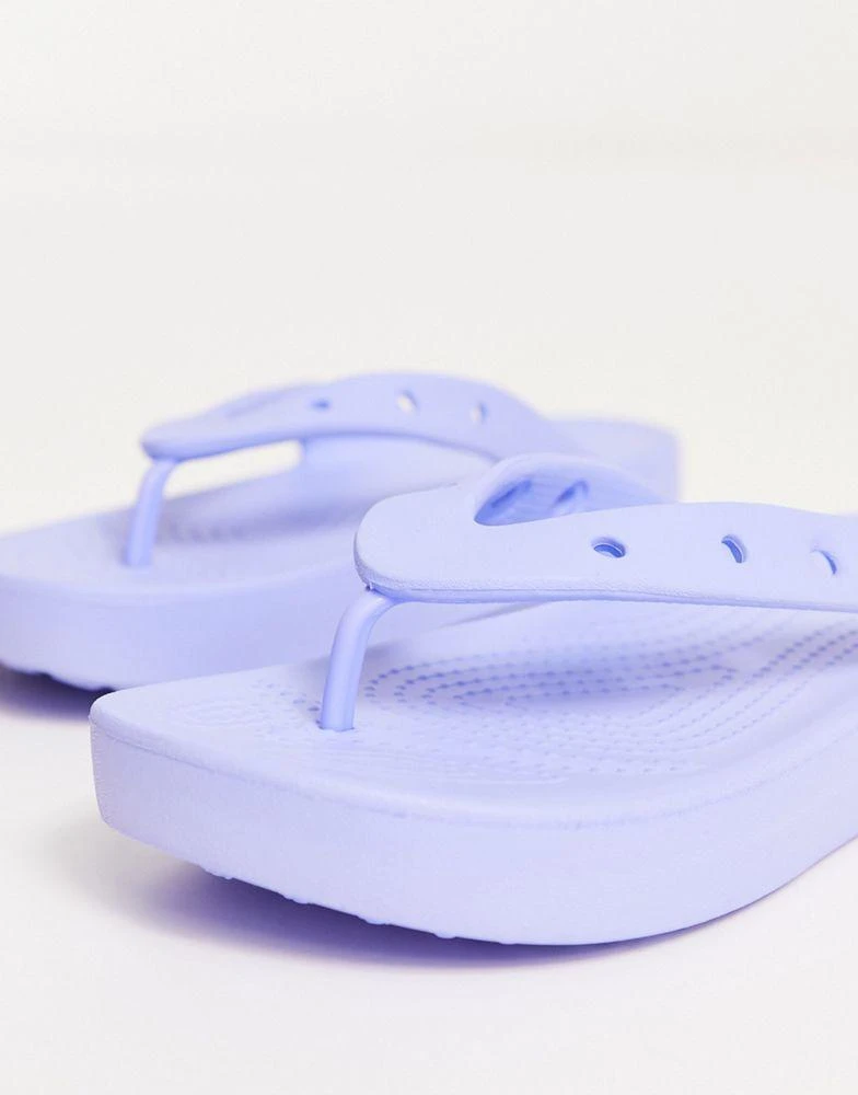 商品Crocs|Crocs platform flip flops in moon jelly,价格¥428,第3张图片详细描述
