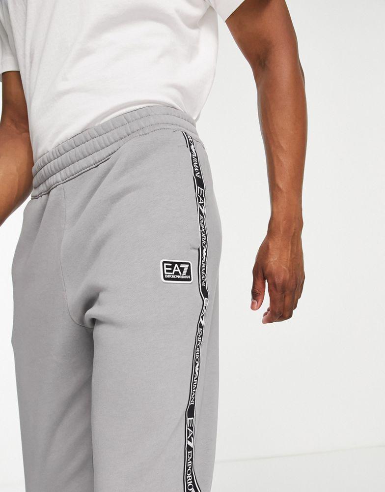 Armani EA7 small logo joggers in grey商品第2张图片规格展示