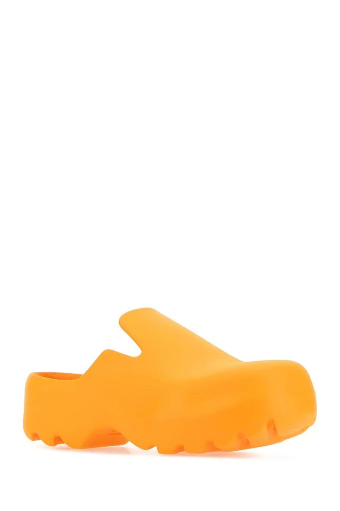 商品Bottega Veneta|Orange rubber Flash mules,价格¥5251,第1张图片