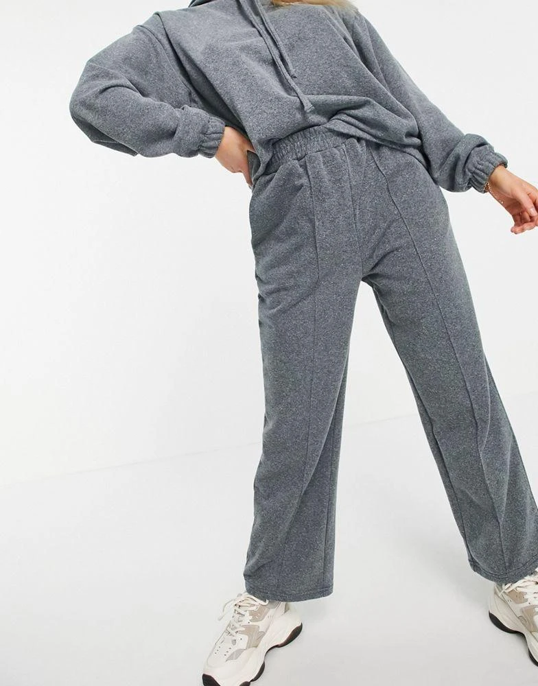 商品ASOS|ASOS DESIGN Petite acid wash tracksuit hoodie and straight leg jogger in charcoal,价格¥218,第4张图片详细描述