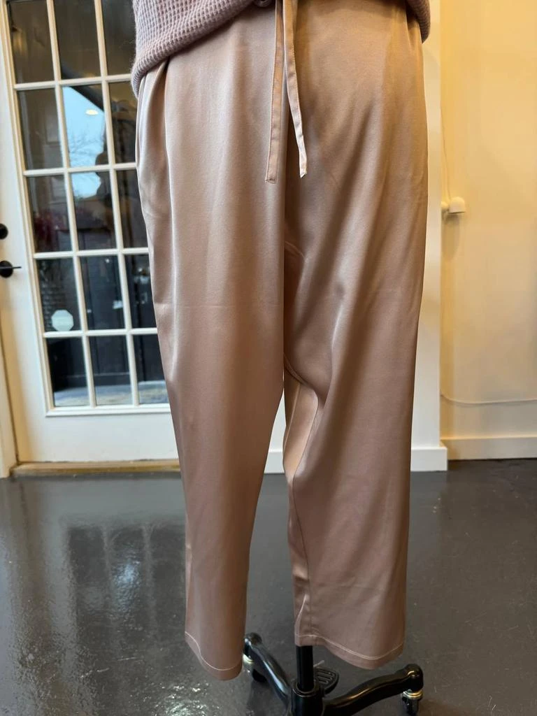 商品Brazeau Tricot|Brazeau Tricot - Women's Yoga Pant With Pocket,价格¥2281,第3张图片详细描述