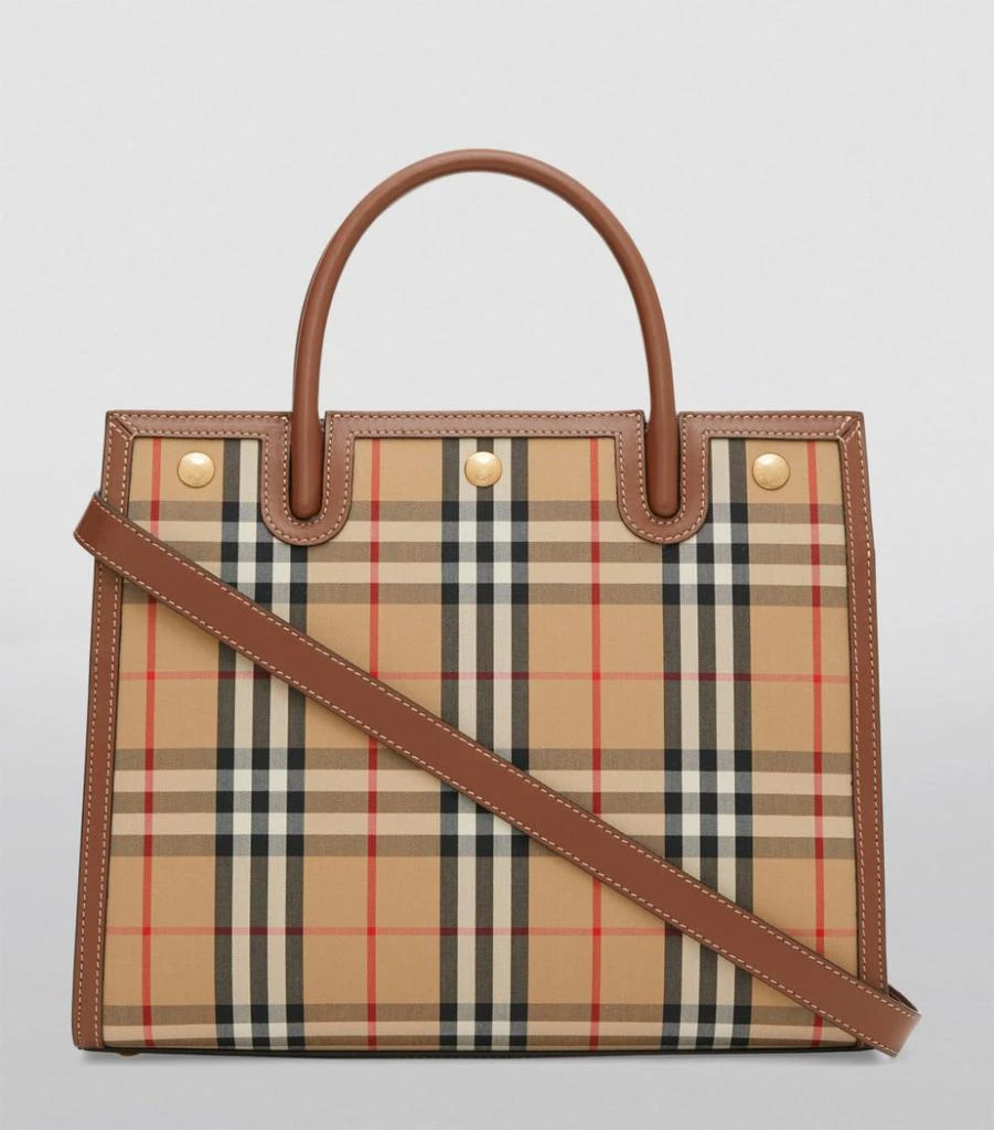 商品Burberry|Medium Vintage Check Title Tote Bag,价格¥26402,第5张图片详细描述