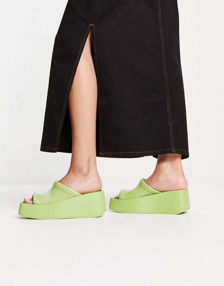 商品Daisy Street|Daisy Street Exclusive chunky sole sandals in green,价格¥157,第2张图片详细描述