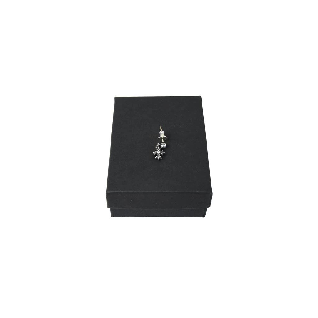 商品Chrome Hearts|Chrome Hearts Tiny E CH Plus Diamond Earring Silver,价格¥4361,第1张图片