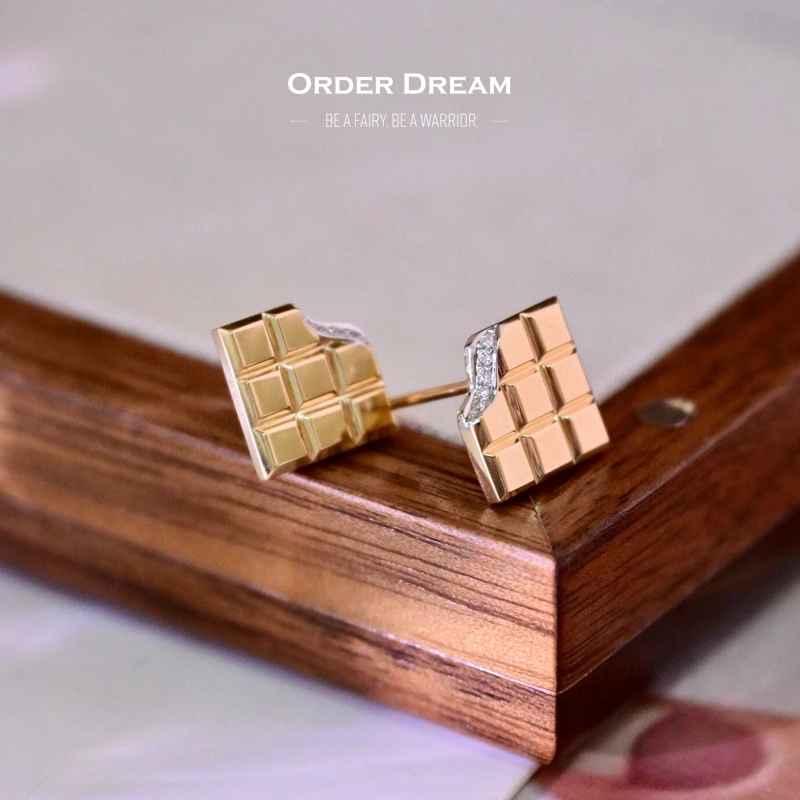 商品[国内直发] Order Dream|18K金钻石巧克力耳钉,价格¥2313,第1张图片