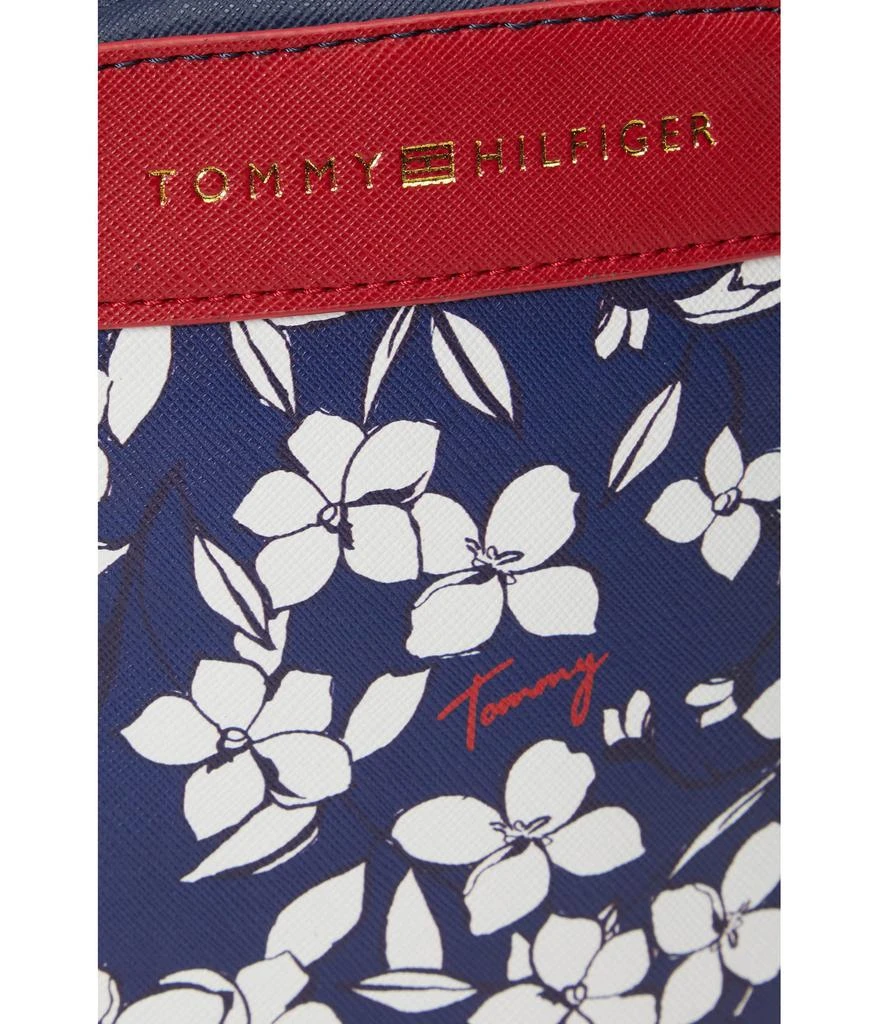 商品Tommy Hilfiger|Andrea II Phone Crossbody,价格¥220,第4张图片详细描述