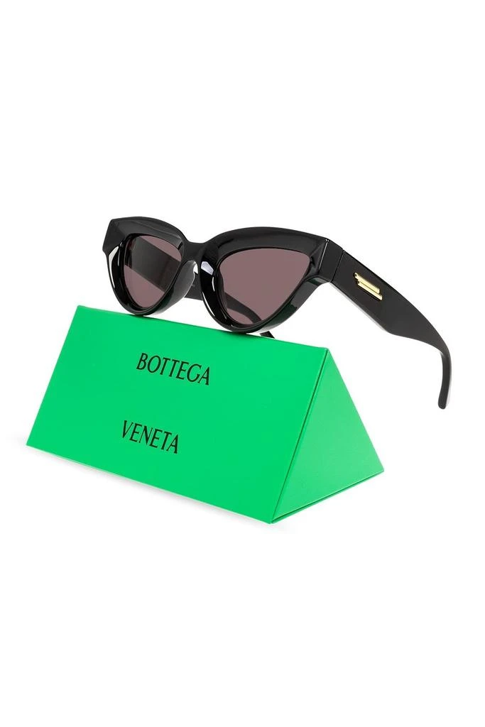 商品Bottega Veneta|Bottega Veneta Eyewear Cat-Eye Framed Sunglasses,价格¥2542,第2张图片详细描述