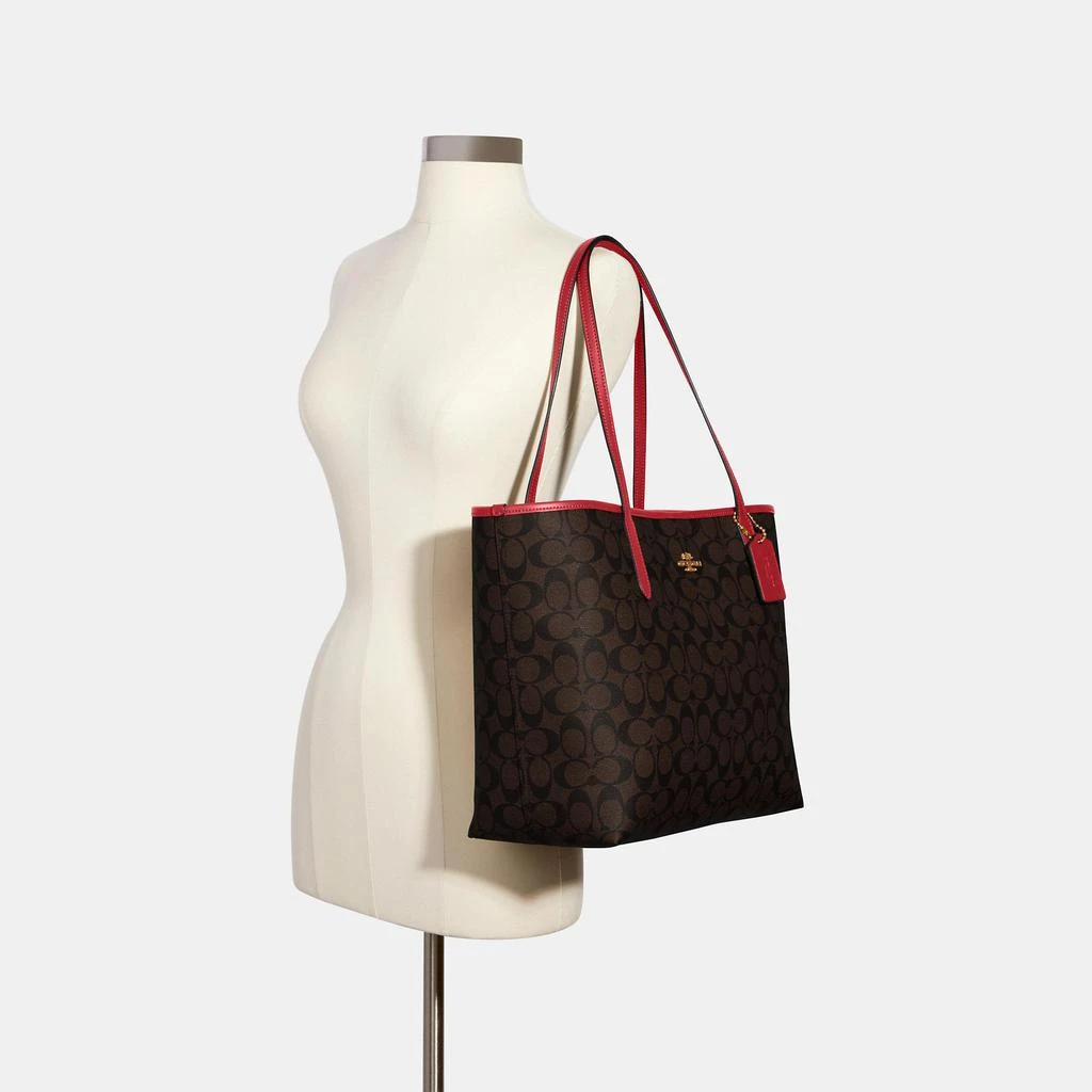 商品Coach|蔻驰托特女款单肩包 托特包 老花 多色可选,价格¥1201,第3张图片详细描述