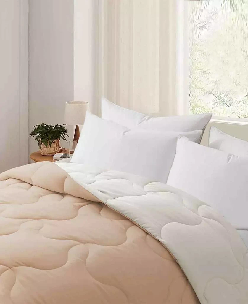 商品UNIKOME|Lightweight Reversible Down Alternative Comforter,价格¥541,第3张图片详细描述