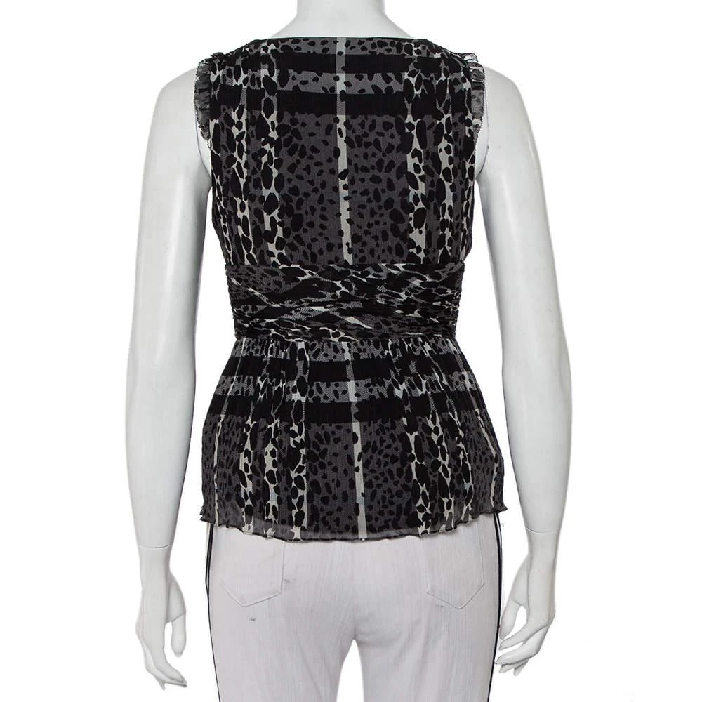 商品[二手商品] Burberry|Burberry Black Animal Printed Silk Plunge Neck Draped Peplum Top S,价格¥808,第3张图片详细描述