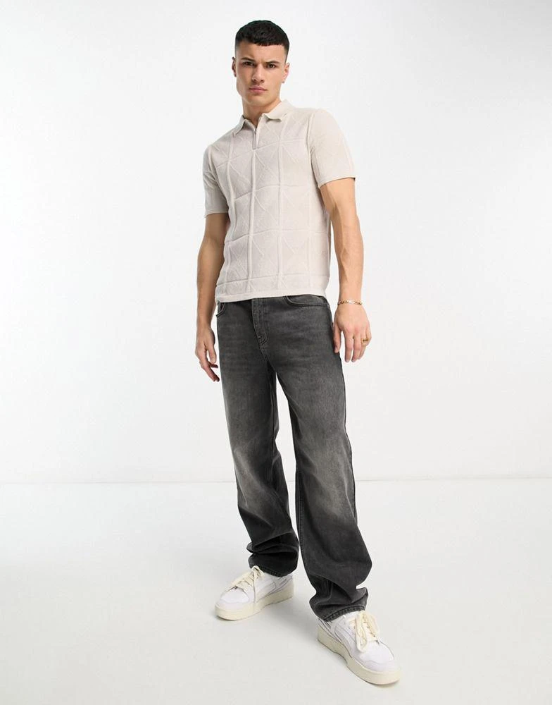 商品River Island|River Island diamond stitch polo in stone,价格¥326,第3张图片详细描述