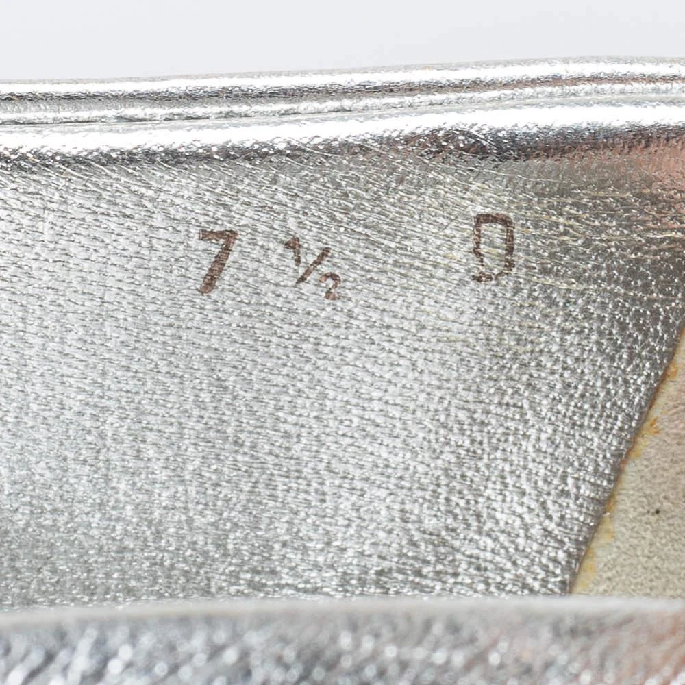 Salvatore Ferragamo Silver Leather Vara Bow Ballet Flats Size 38 商品
