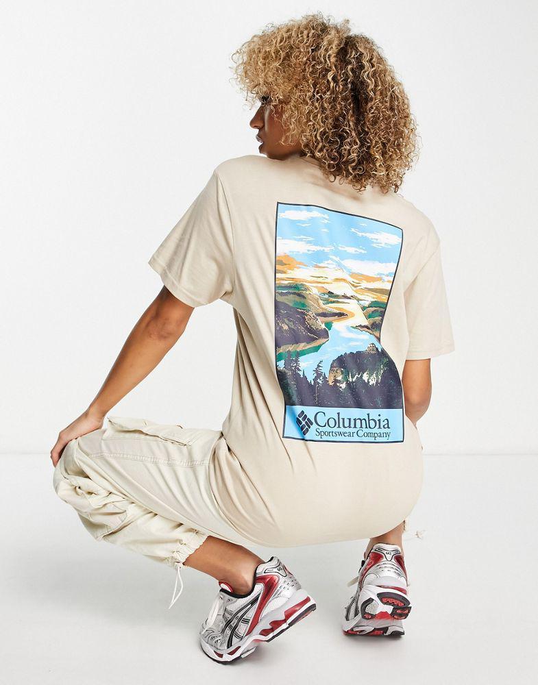 商品Columbia|Columbia Alpine Way boyfriend fit t-shirt in stone Exclusive at ASOS,价格¥216,第1张图片