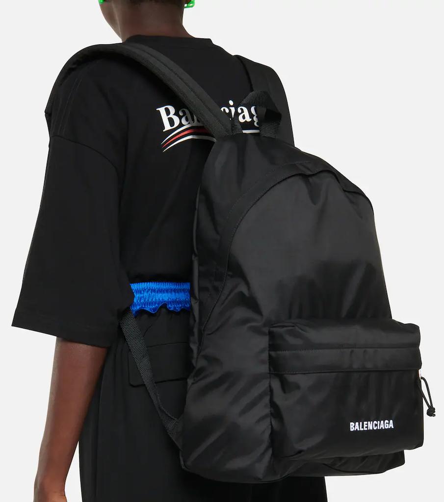 Wheel nylon backpack商品第2张图片规格展示