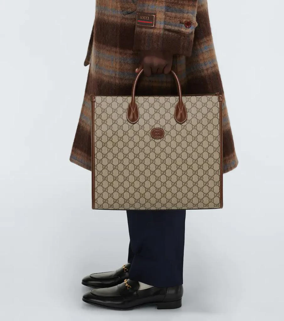 商品Gucci|GG Supreme medium tote bag,价格¥12136,第2张图片详细描述