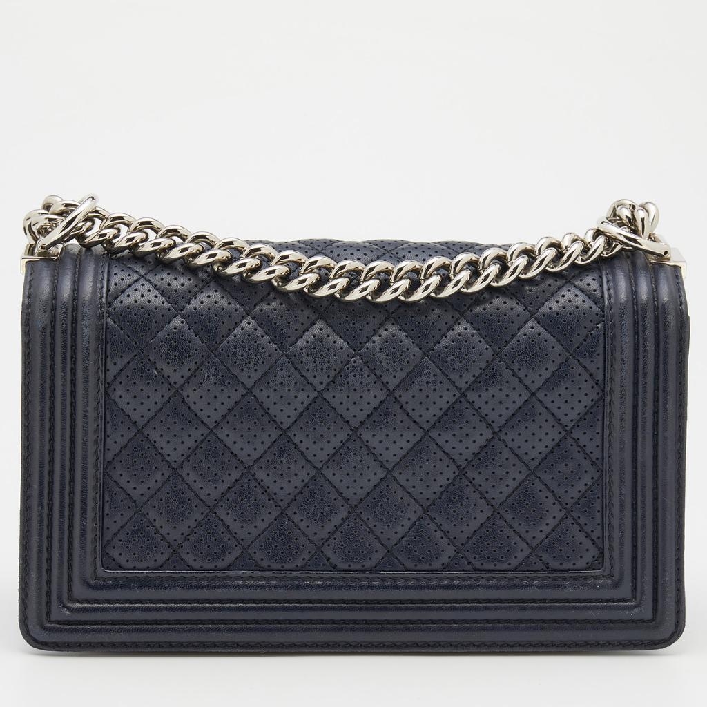 商品[二手商品] Chanel|Chanel Blue Quilted Perforated Leather Medium Boy Flap Bag,价格¥27056,第6张图片详细描述