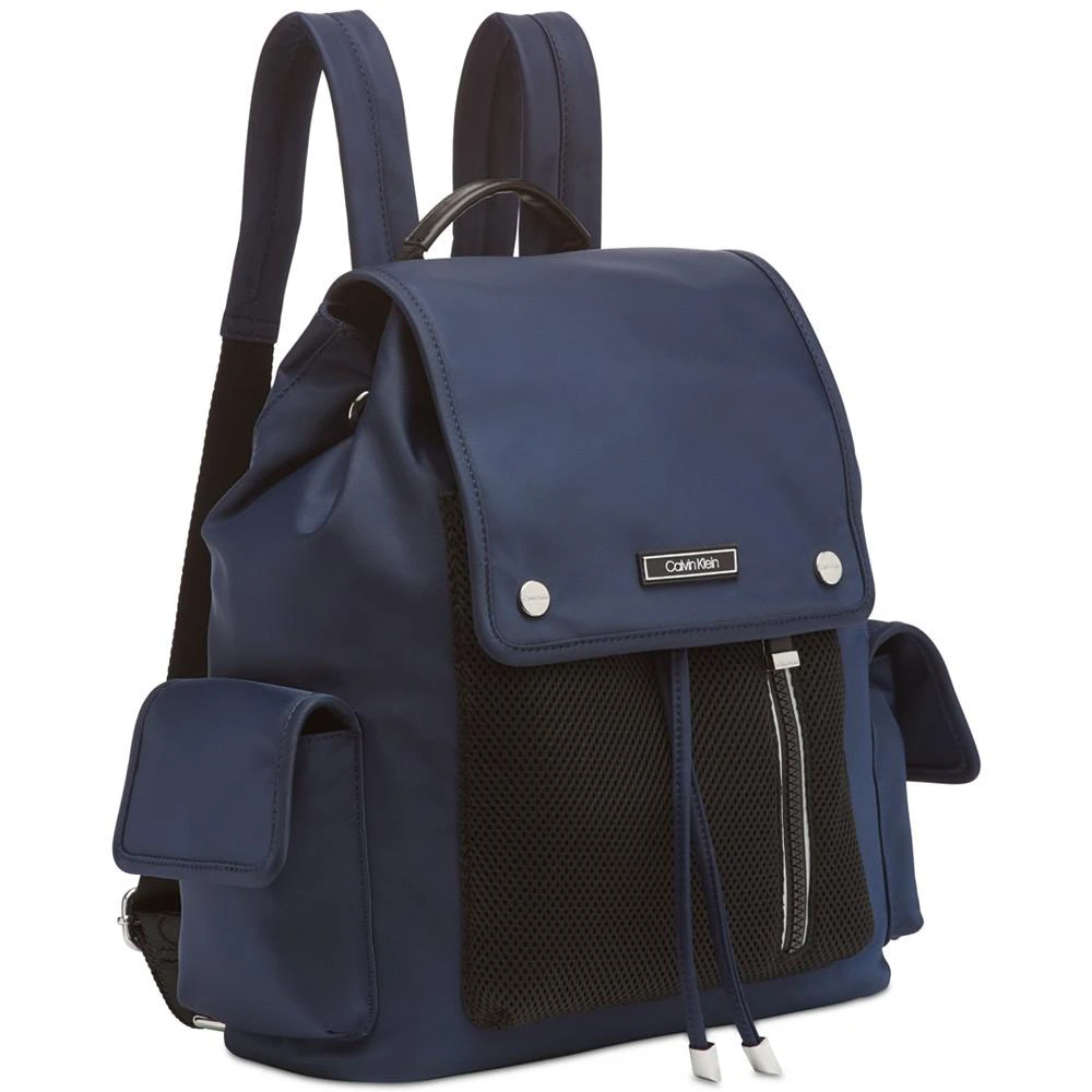 商品Calvin Klein|Athleisure Medium Backpack,价格¥667,第4张图片详细描述